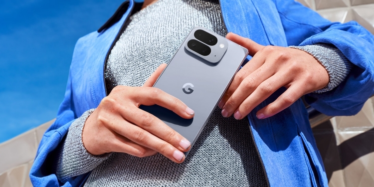 Google Pixel 10 Pro Fold Malaysia: Lebih berkuasa, telefon lipat pertama kalis air IP68