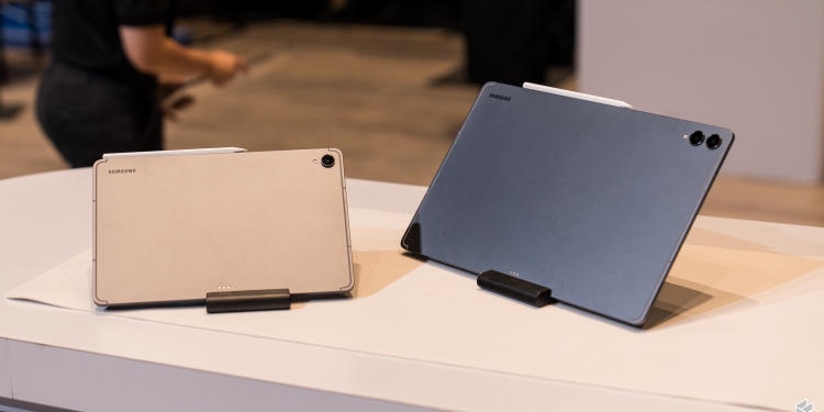 Siri Galaxy Tab S11: Tablet besar paling nipis Samsung dengan Dimensity 9400+ & S Pen baharu
