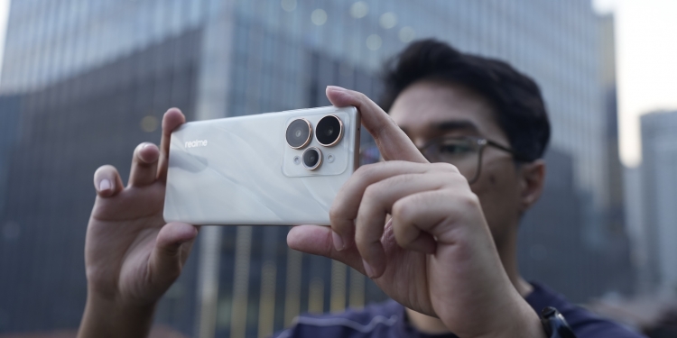 realme 15 Pro: Peneman AI Terbaik untuk Setiap Detik Malam