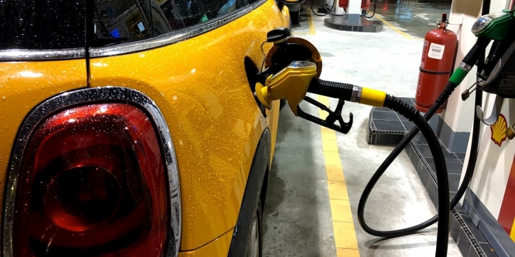 Nak nikmati subsidi RON95 pada RM1.99 seliter? Pastikan MyKad anda berfungsi