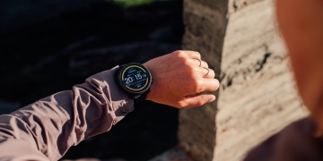 Suunto Vertical 2: Jam pintar pengembara lasak dengan lampu LED terbina, GPS sehingga 65 jam