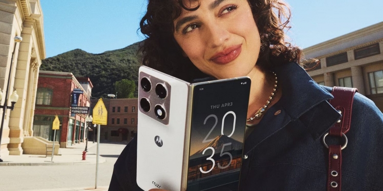 Motorola Razr Fold diperkenal, telefon lipat dengan skrin besar 8.1″ & sokong stailus