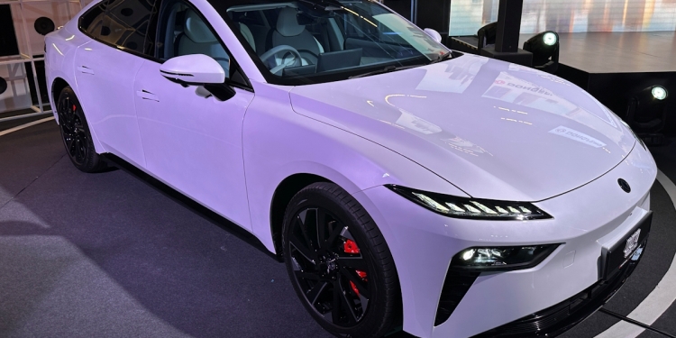 Dongfeng 007 Malaysia: Sedan elektrik berkuasa 536hp, harga dari RM161k