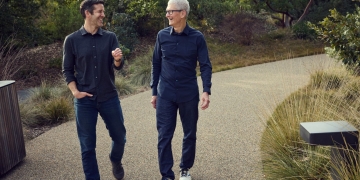 Tim Cook akan berundur sebagai CEO Apple, John Ternus dilantik sebagai pengganti