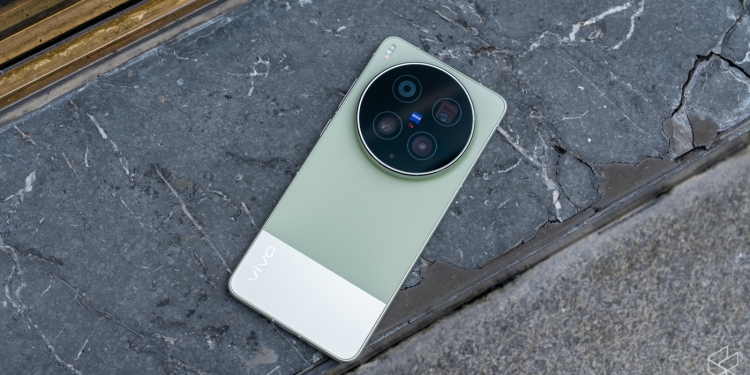Vivo X300 & X300 FE dilancar di Malaysia dengan kamera ZEISS 200MP, harga dari RM3,299