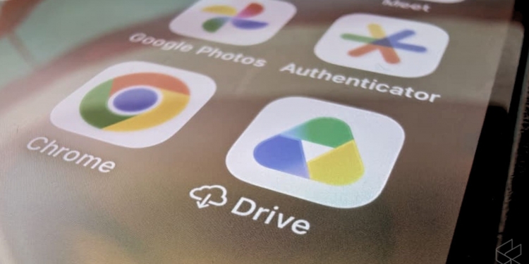 Imbas dan simpan dokumen di Google Drive sepantas 123 tanpa iklan!