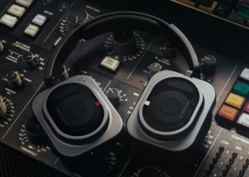 Nothing Headphone (1) Pro diperkenal, gabungkan audio bertaraf studio dengan ANC 46dB