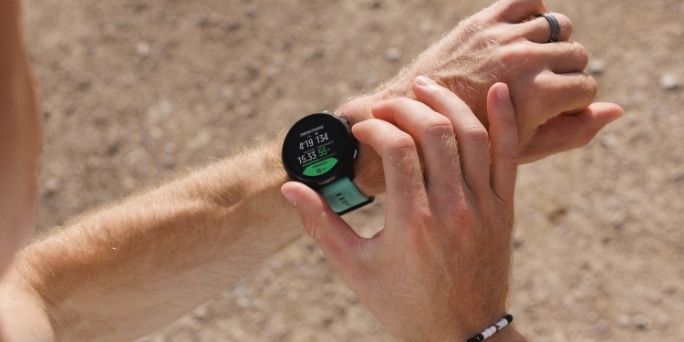 Suunto Run 2, guna sistem GNSS dwijalur & sensor denyutan jantung baharu, dari RM1,549