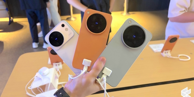 Siri Vivo X500 Malaysia: Kamera ZEISS 200MP, bateri 7,800mAh harga dari RM4,699