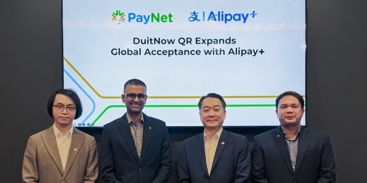 Rakyat Malaysia kini boleh buat pembayaran DuitNow QR di luar negara melalui Alipay+
